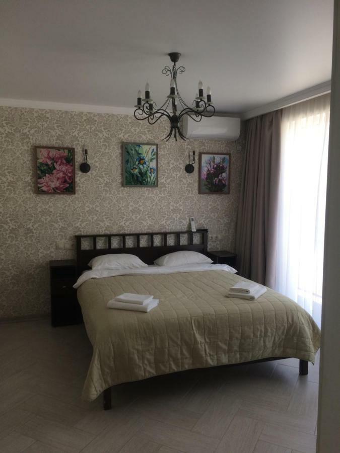 Guest House Гости Pizunda Extérieur photo